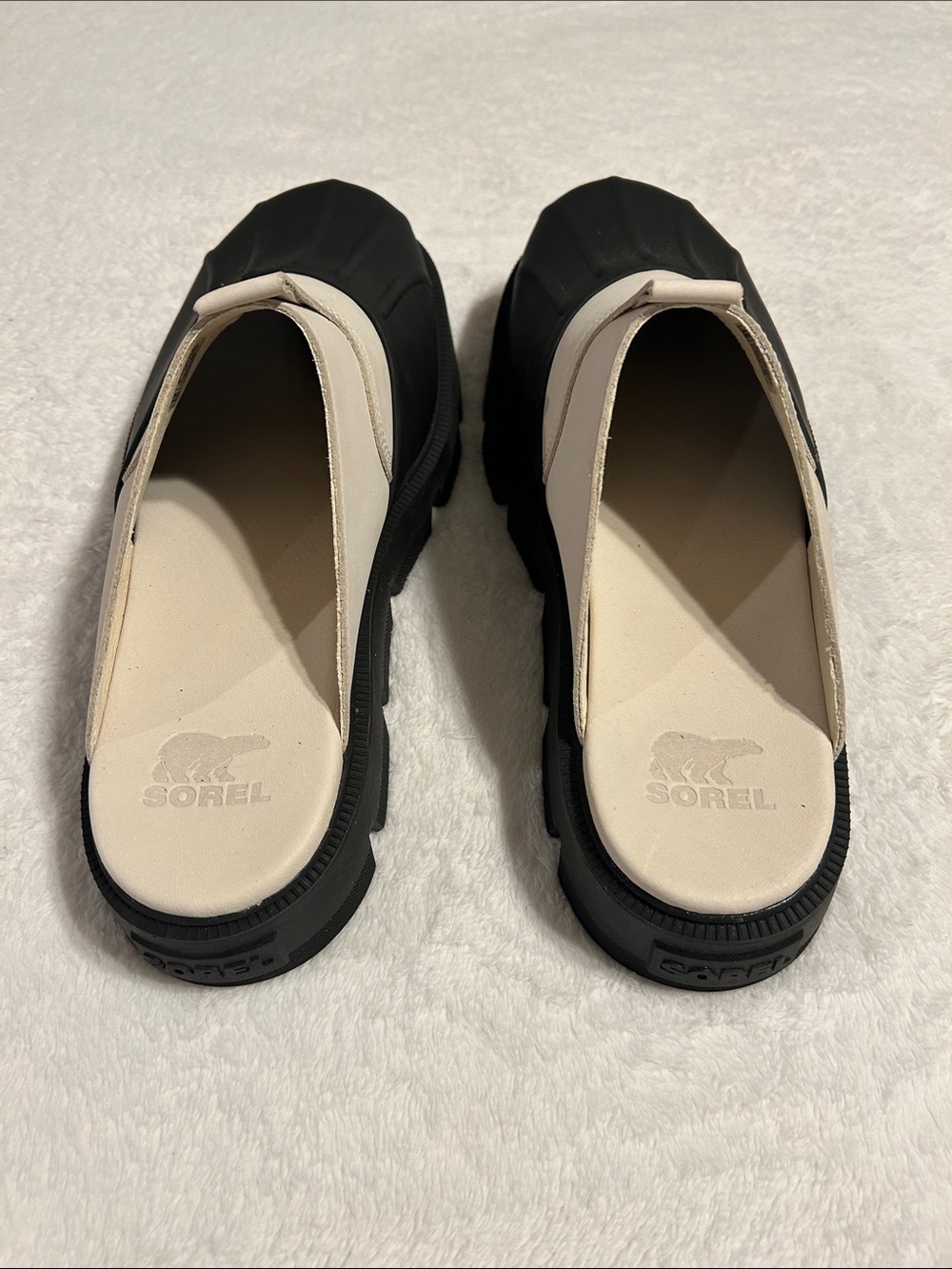 Sorel Rein CB Women Slip-On Clog Chalk/black Color. Lightweight EVA footbed. - Picture 4 of 11